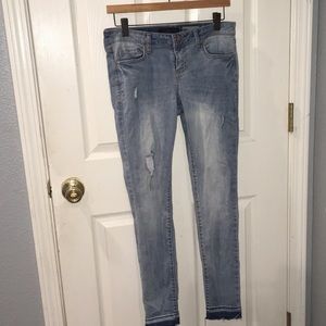 Slightly ripped jeans !